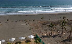 Playa La Barqueta, Las Olas Towers